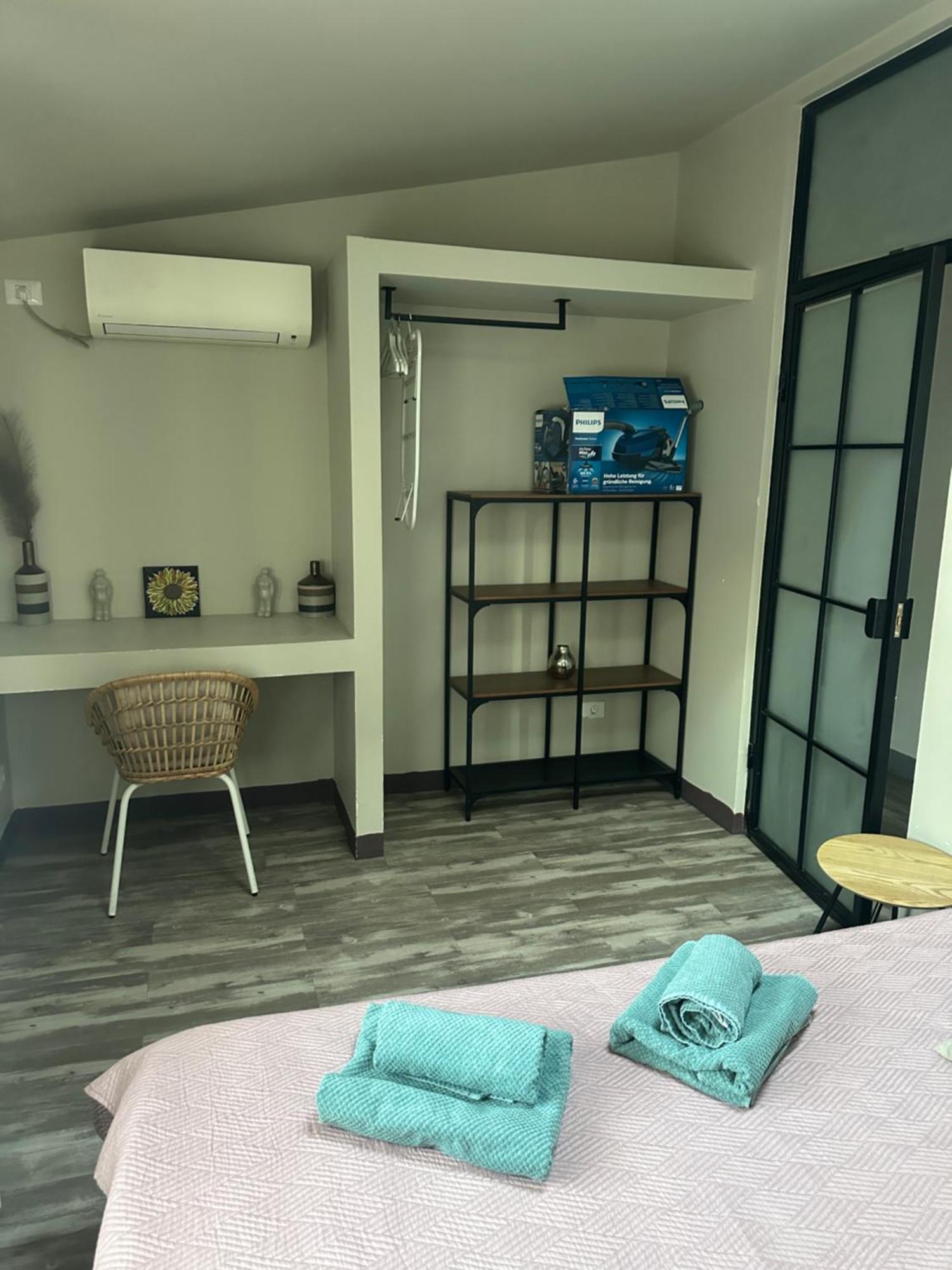 Marvellous 2 Bedrooms Attic In The Old Town * Bucharest