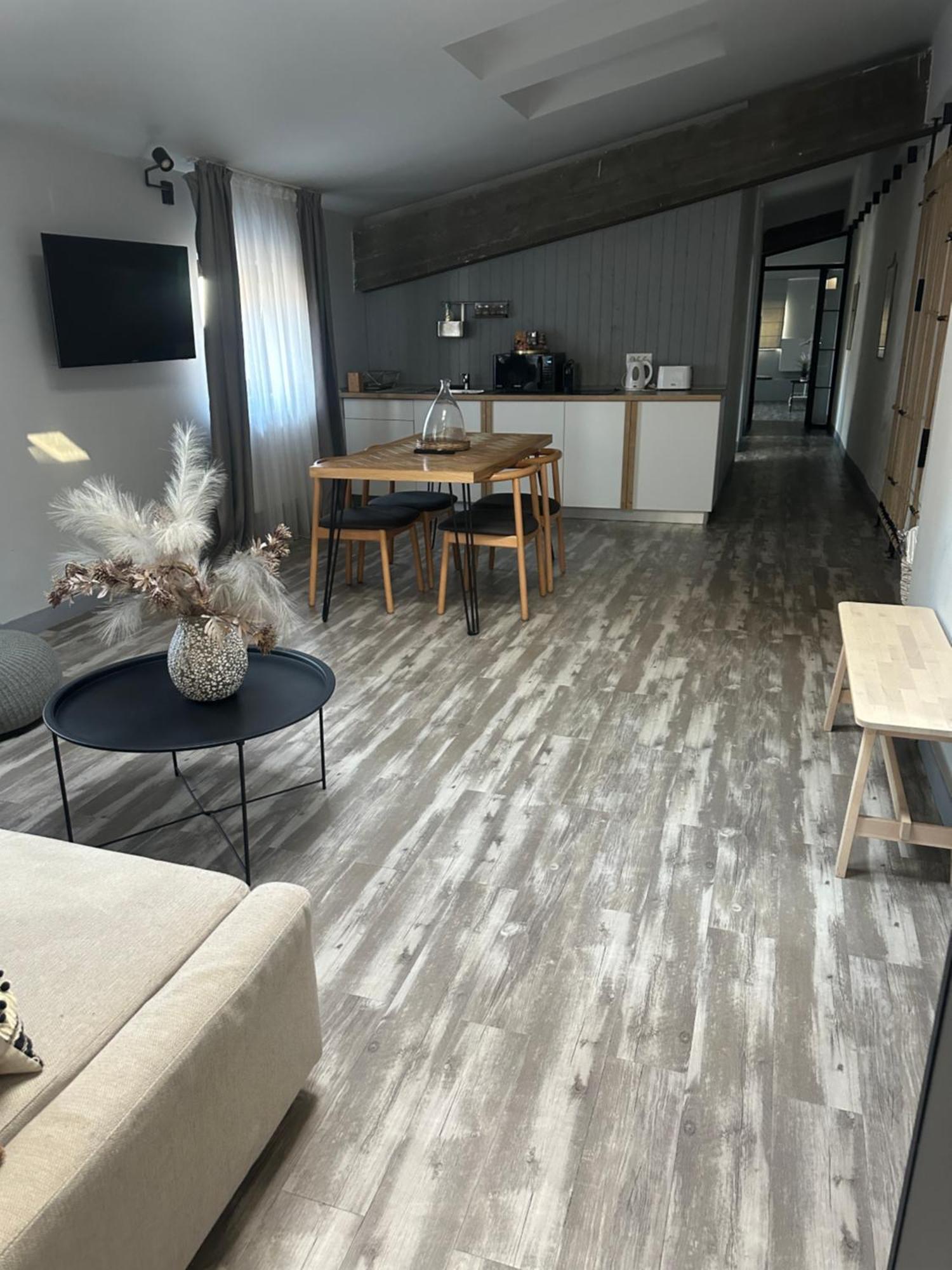 Marvellous 2 Bedrooms Attic In The Old Town *